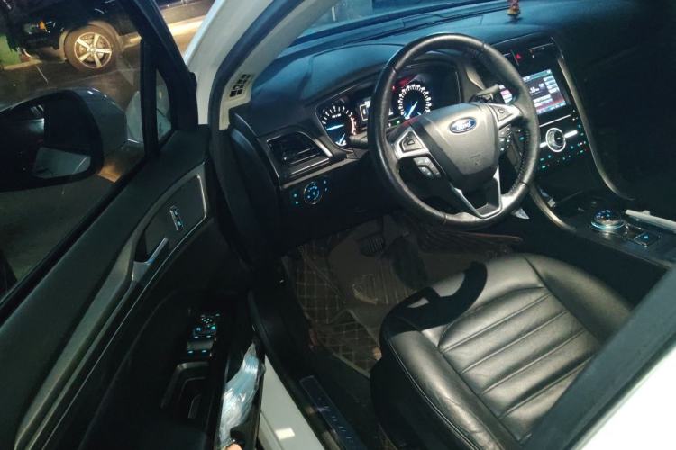 Used Ford Mondeo 2017 EcoBoost 200 Stylish Model Driver Seat