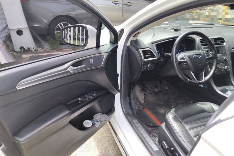 Used Ford Mondeo 2017 EcoBoost 200 Stylish Model Driver Seat