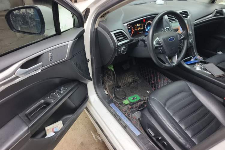 Used Ford Mondeo 2017 EcoBoost 180 Stylish Model Driver Seat