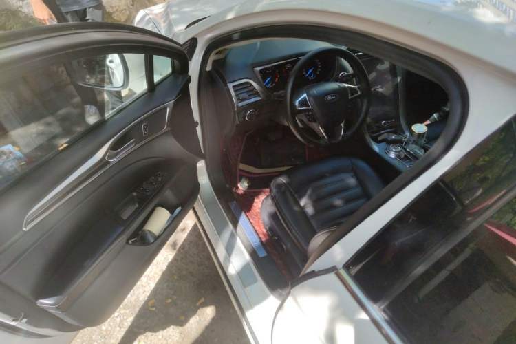 Used Ford Mondeo 2017 EcoBoost 180 Stylish Model Driver Seat