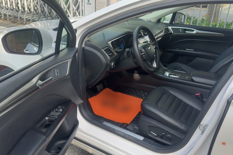 Used Ford Mondeo 2017 EcoBoost 180 Stylish Model Driver Seat