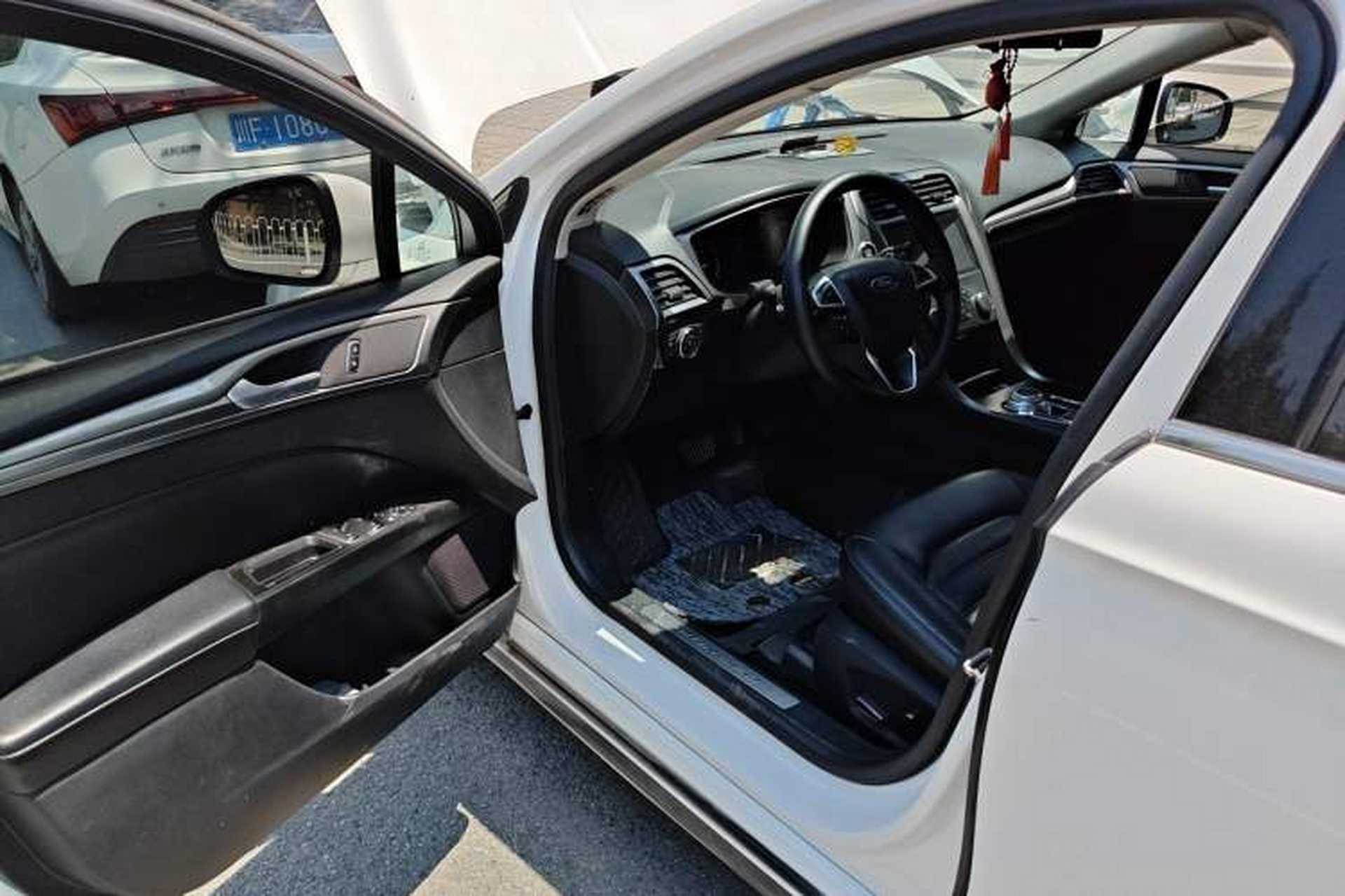 Used Ford Mondeo 2017 EcoBoost 200 Stylish Model Driver Seat