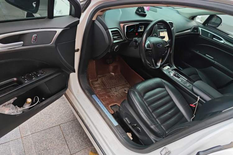 Used Ford Mondeo 2017 2.0L HEV Zhihao Model Driver Seat