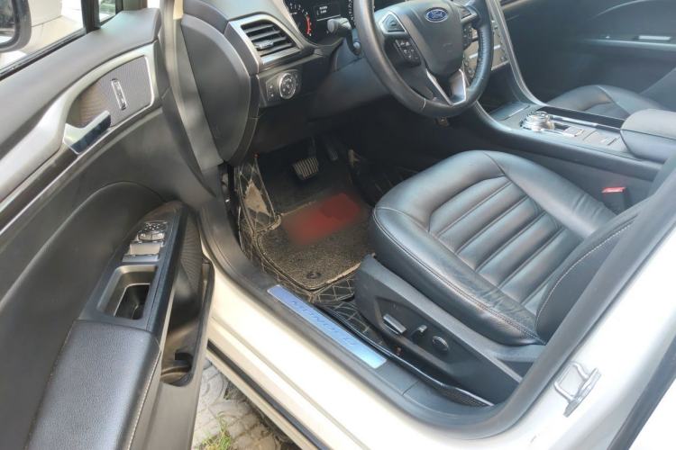 Used Ford Mondeo 2017 EcoBoost 200 Stylish Model Driver Seat