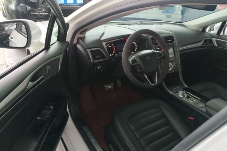 Used Ford Mondeo 2017 EcoBoost 200 Stylish Model Driver Seat