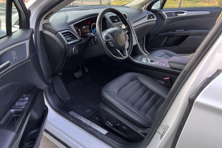 Used Ford Mondeo 2017 EcoBoost 200 Stylish Model Driver Seat