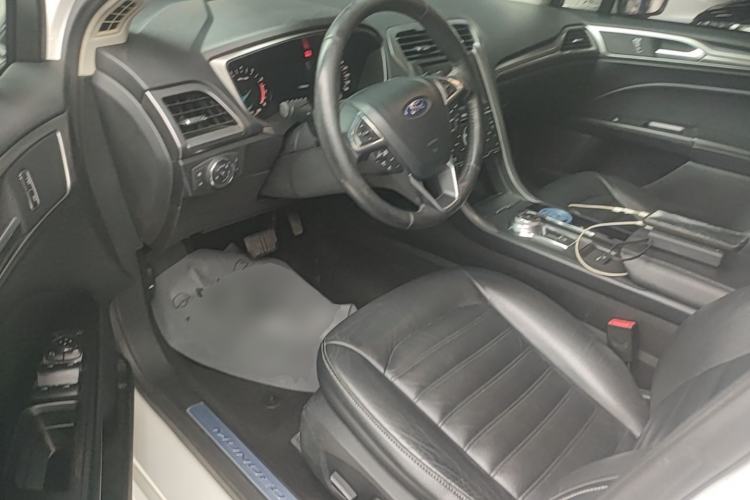 Used Ford Mondeo 2017 EcoBoost 200 Stylish Model Driver Seat