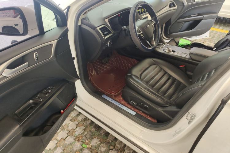 Used Ford Mondeo 2017 EcoBoost 180 Stylish Model Driver Seat