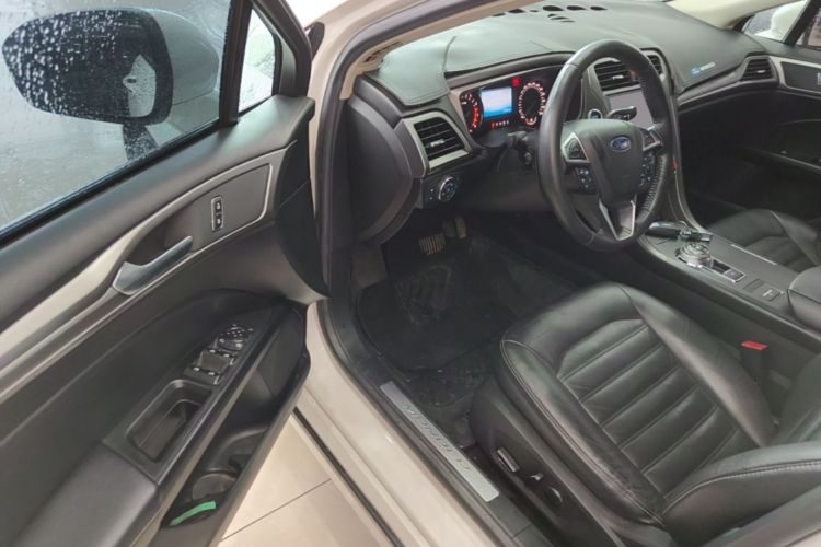 Used Ford Mondeo 2017 EcoBoost 180 Stylish Model Driver Seat