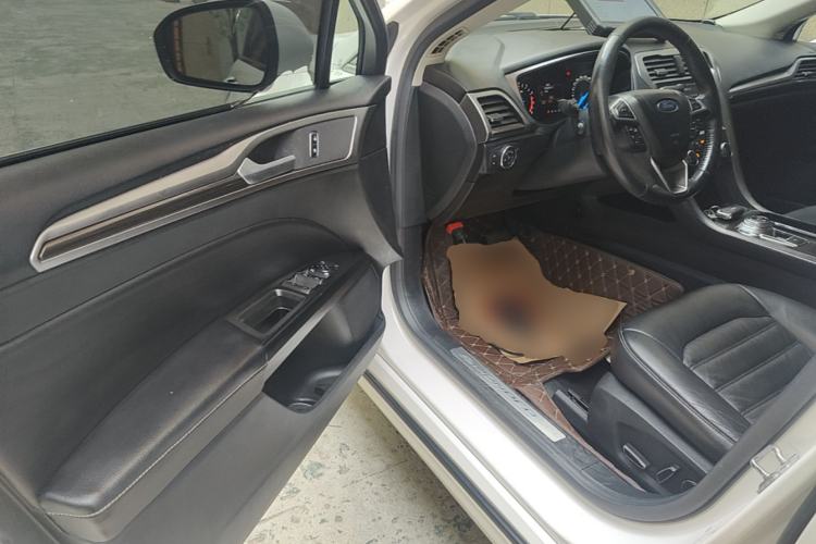 Used Ford Mondeo 2017 Facelifted EcoBoost 180 Fashion Edition Driver Seat
