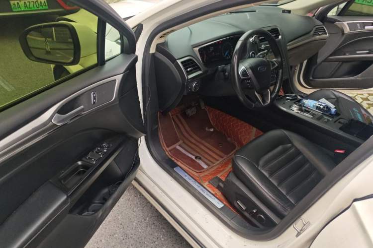Used Ford Mondeo 2017 EcoBoost 200 Stylish Model Driver Seat