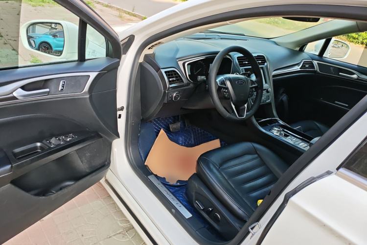 Used Ford Mondeo 2017 EcoBoost 180 Luxury Model Driver Seat