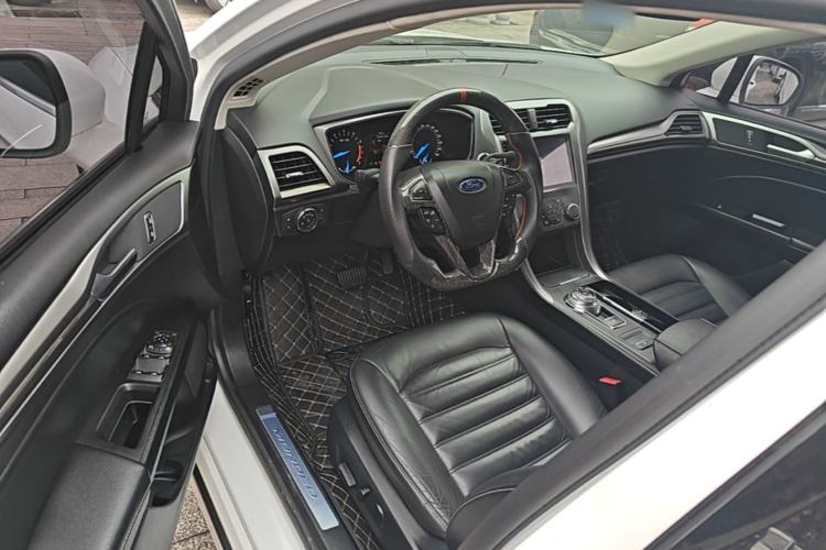 Used Ford Mondeo 2017 EcoBoost 180 Stylish Model Driver Seat