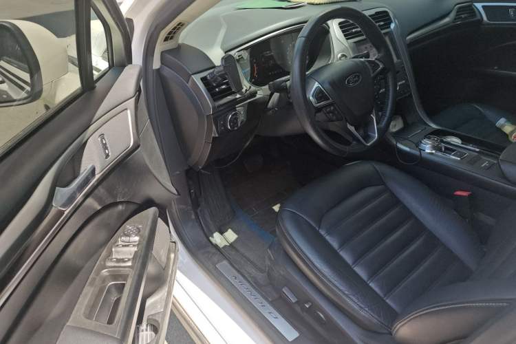 Used Ford Mondeo 2017 EcoBoost 180 Stylish Model Driver Seat