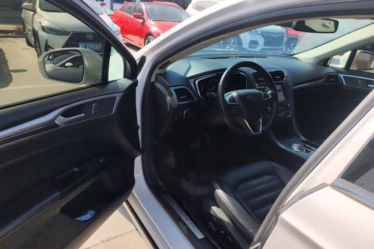 Used Ford Mondeo 2017 EcoBoost 180 Luxury Model Driver Seat