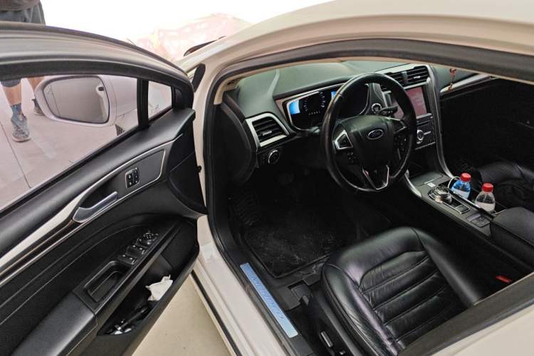Used Ford Mondeo 2017 2.0L HEV ZhiZun Flagship Version Driver Seat