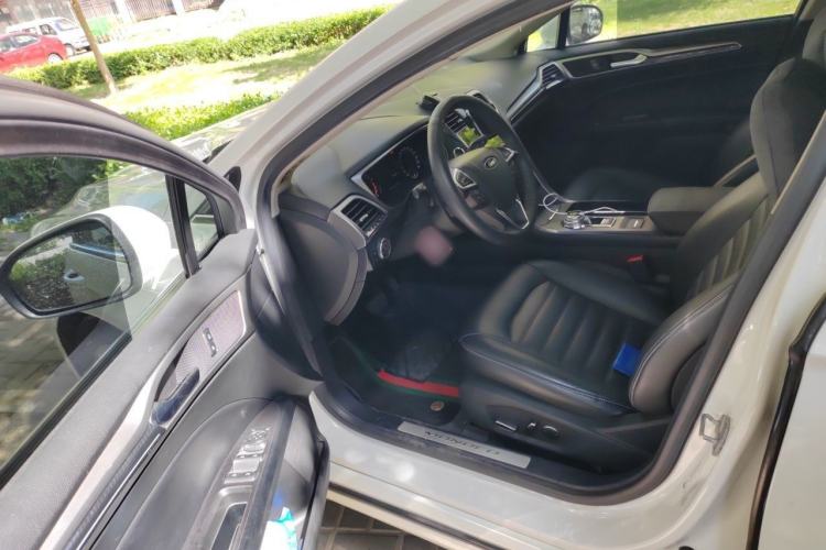 Used Ford Mondeo 2017 EcoBoost 180 Stylish Model Driver Seat