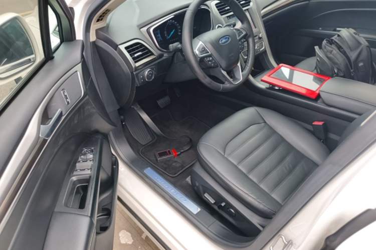 Used Ford Mondeo 2017 Restyled EcoBoost 180 Luxury Version Driver Seat