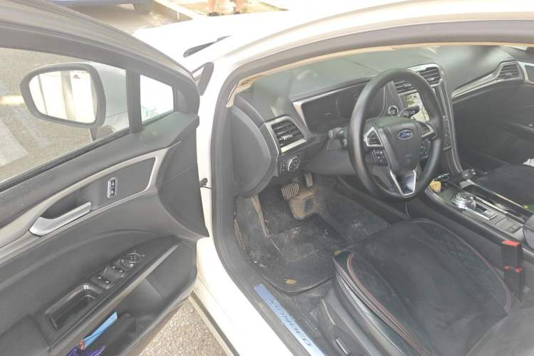Used Ford Mondeo 2017 EcoBoost 180 Stylish Model Driver Seat