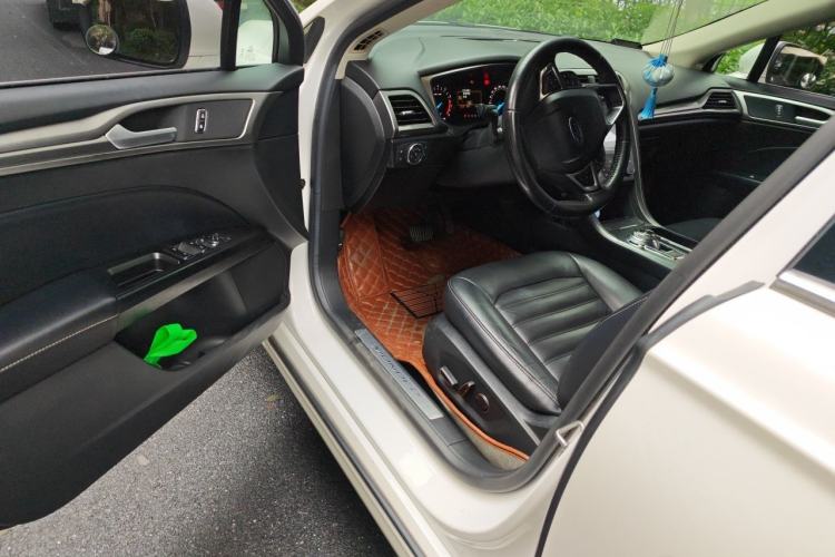 Used Ford Mondeo 2017 EcoBoost 180 Stylish Model Driver Seat