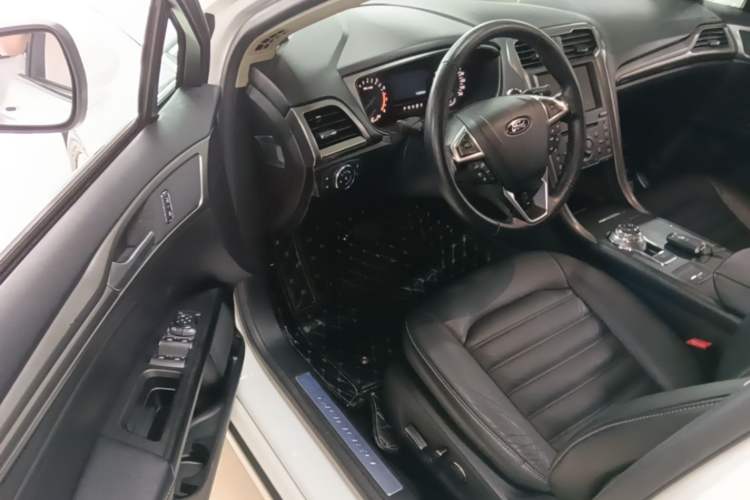 Used Ford Mondeo 2017 EcoBoost 180 Stylish Model Driver Seat