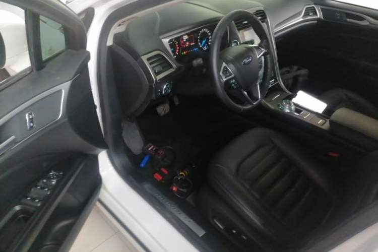 Used Ford Mondeo 2017 EcoBoost 180 Stylish Model Driver Seat