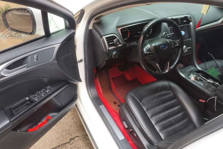 Used Ford Mondeo 2017 EcoBoost 180 Luxury Model Driver Seat