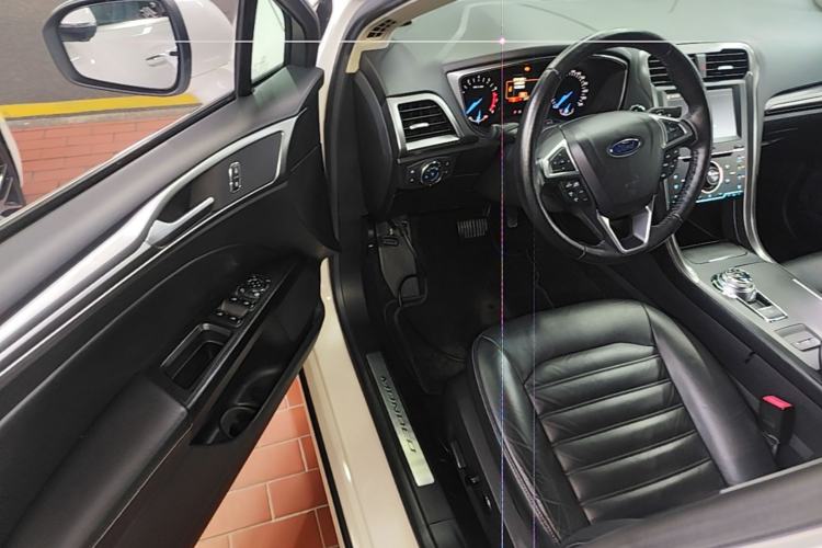 Used Ford Mondeo 2017 EcoBoost 180 Stylish Model Driver Seat