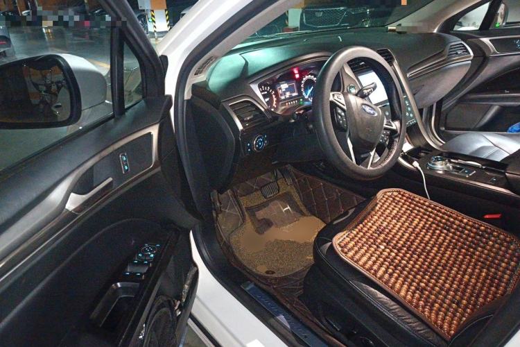 Used Ford Mondeo 2017 EcoBoost 200 Stylish Model Driver Seat