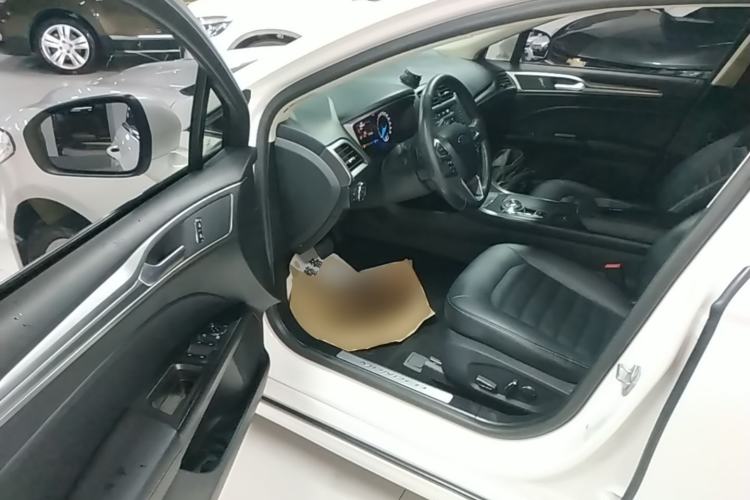 Used Ford Mondeo 2017 EcoBoost 200 Stylish Model Driver Seat