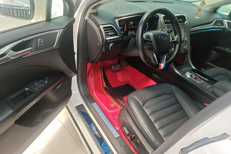 Used Ford Mondeo 2017 EcoBoost 180 Stylish Model Driver Seat