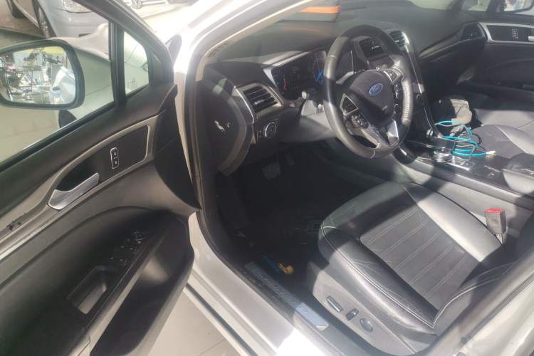 Used Ford Mondeo 2017 EcoBoost 180 Stylish Model Driver Seat