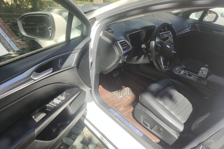 Used Ford Mondeo 2017 EcoBoost 180 Stylish Model Driver Seat