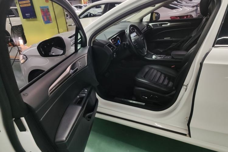 Used Ford Mondeo 2017 EcoBoost 180 Stylish Model Driver Seat