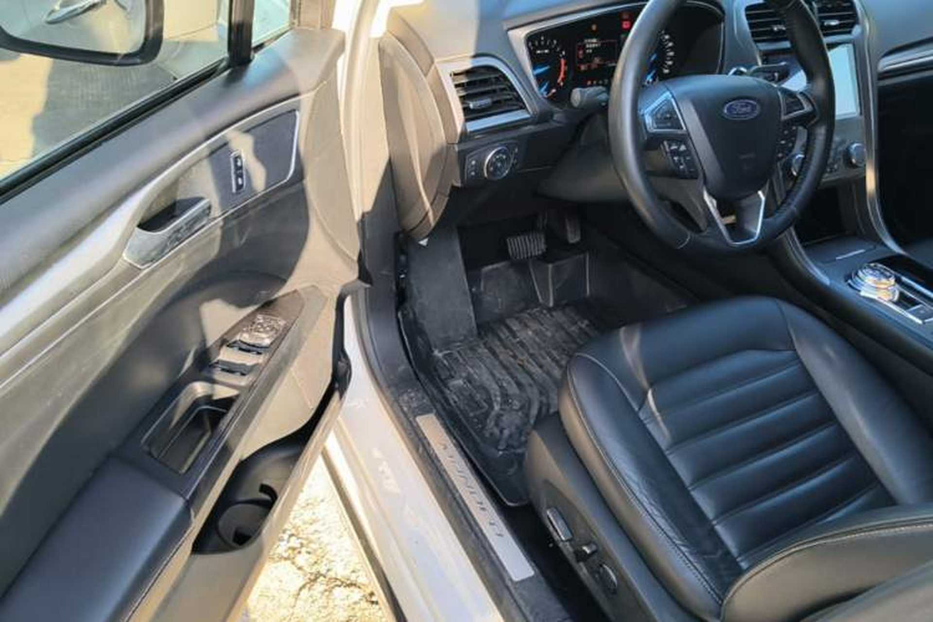 Used Ford Mondeo 2017 EcoBoost 180 Stylish Model Driver Seat