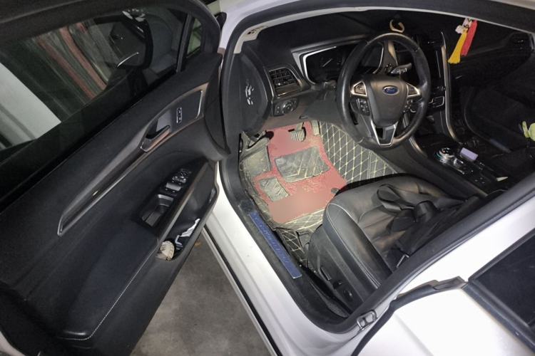 Used Ford Mondeo 2017 2.0L HEV Zhihao Model Driver Seat