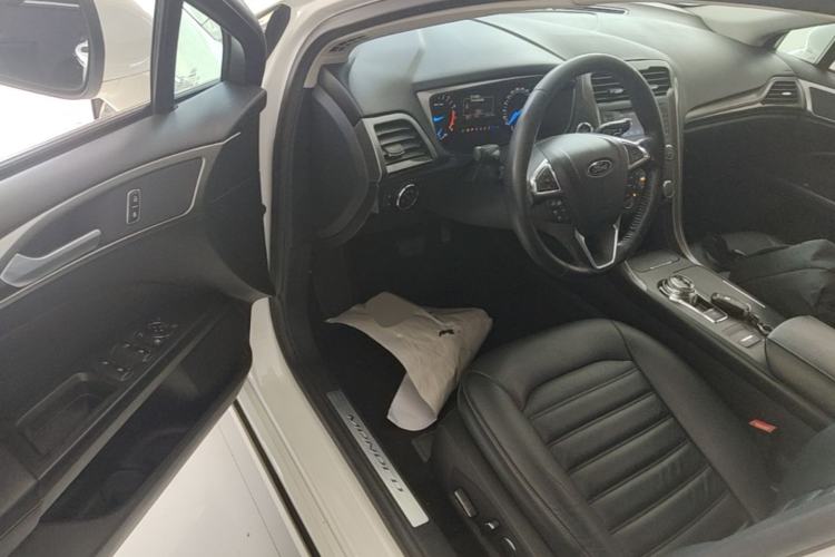 Used Ford Mondeo 2017 Facelifted EcoBoost 180 Fashion Edition Driver Seat