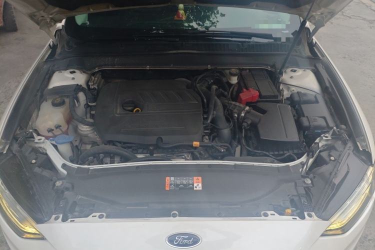 Used Ford Mondeo 2017 EcoBoost 180 Stylish Model Engine Bay