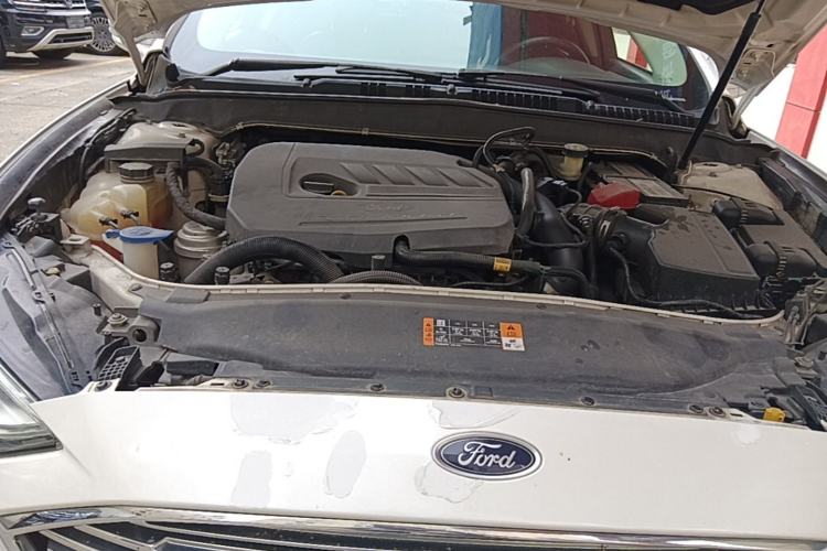 Used Ford Mondeo 2017 EcoBoost 180 Stylish Model Engine Bay