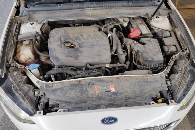 Used Ford Mondeo 2017 EcoBoost 180 Stylish Model Engine Bay
