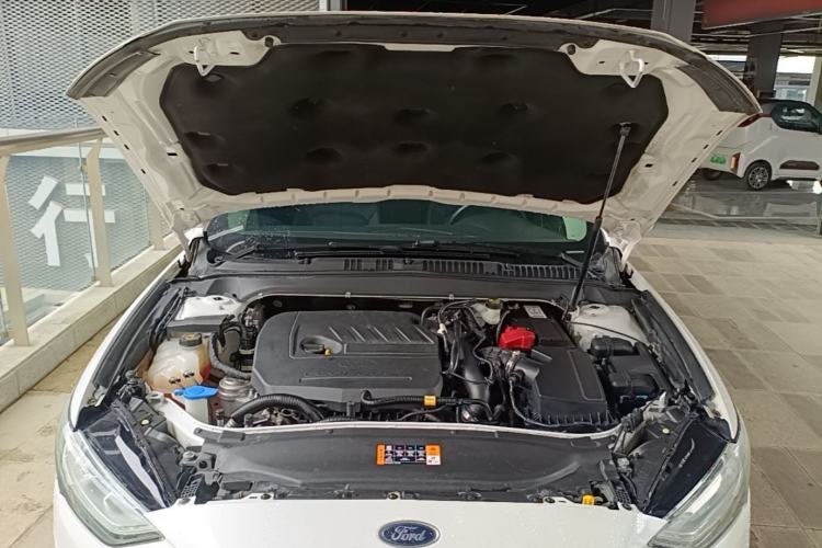 Used Ford Mondeo 2017 EcoBoost 180 Stylish Model Engine Bay