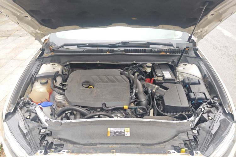 Used Ford Mondeo 2017 EcoBoost 180 Stylish Model Engine Bay