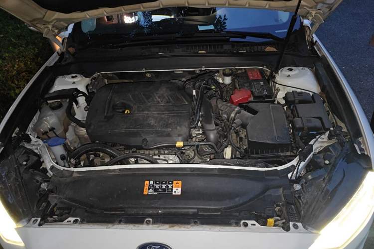 Used Ford Mondeo 2017 EcoBoost 180 Stylish Model Engine Bay