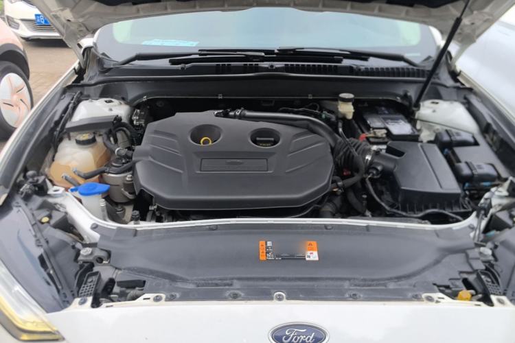Used Ford Mondeo 2017 EcoBoost 200 Stylish Model Engine Bay
