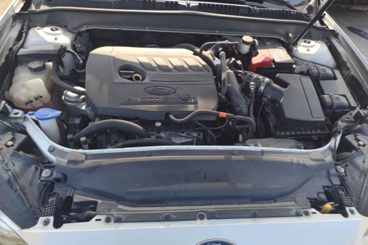 Used Ford Mondeo 2017 EcoBoost 180 Stylish Model Engine Bay