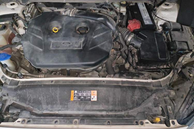 Used Ford Mondeo 2017 EcoBoost 200 Stylish Model Engine Bay