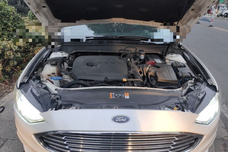 Used Ford Mondeo 2017 EcoBoost 180 Stylish Model Engine Bay