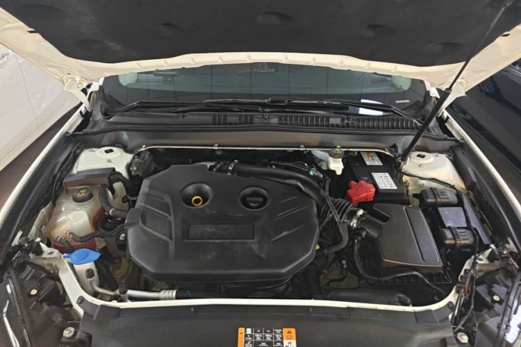 Used Ford Mondeo 2017 EcoBoost 200 Stylish Model Engine Bay