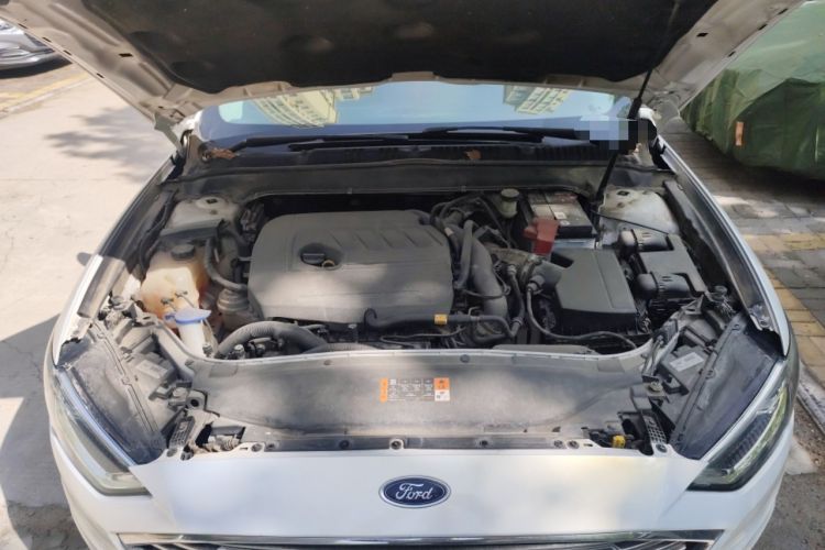 Used Ford Mondeo 2017 EcoBoost 180 Luxury Model Engine Bay