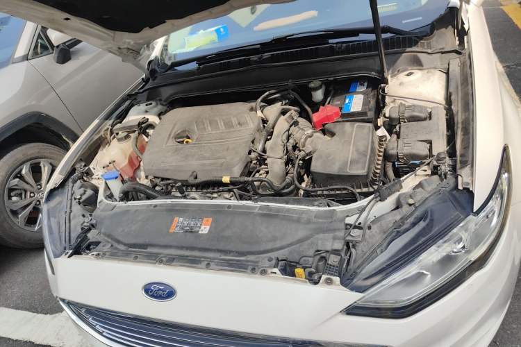 Used Ford Mondeo 2017 EcoBoost 180 Stylish Model Engine Bay
